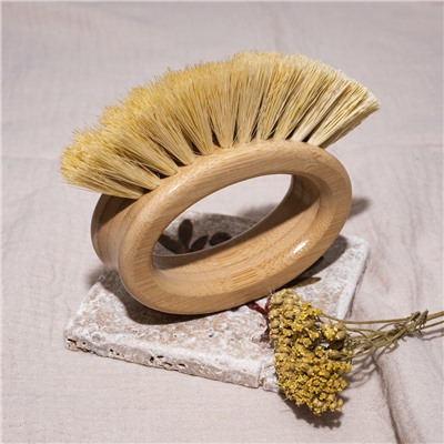 Щетка - кольцо деревянная с щетиной из сизаля